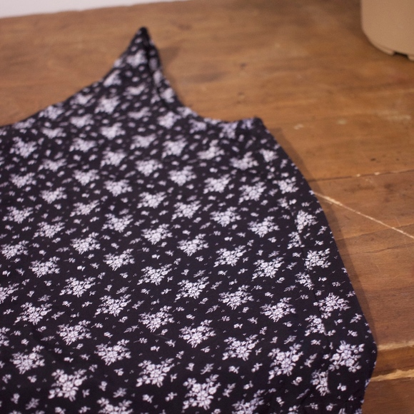 Floral Tank/Crop - Picture 1 of 4